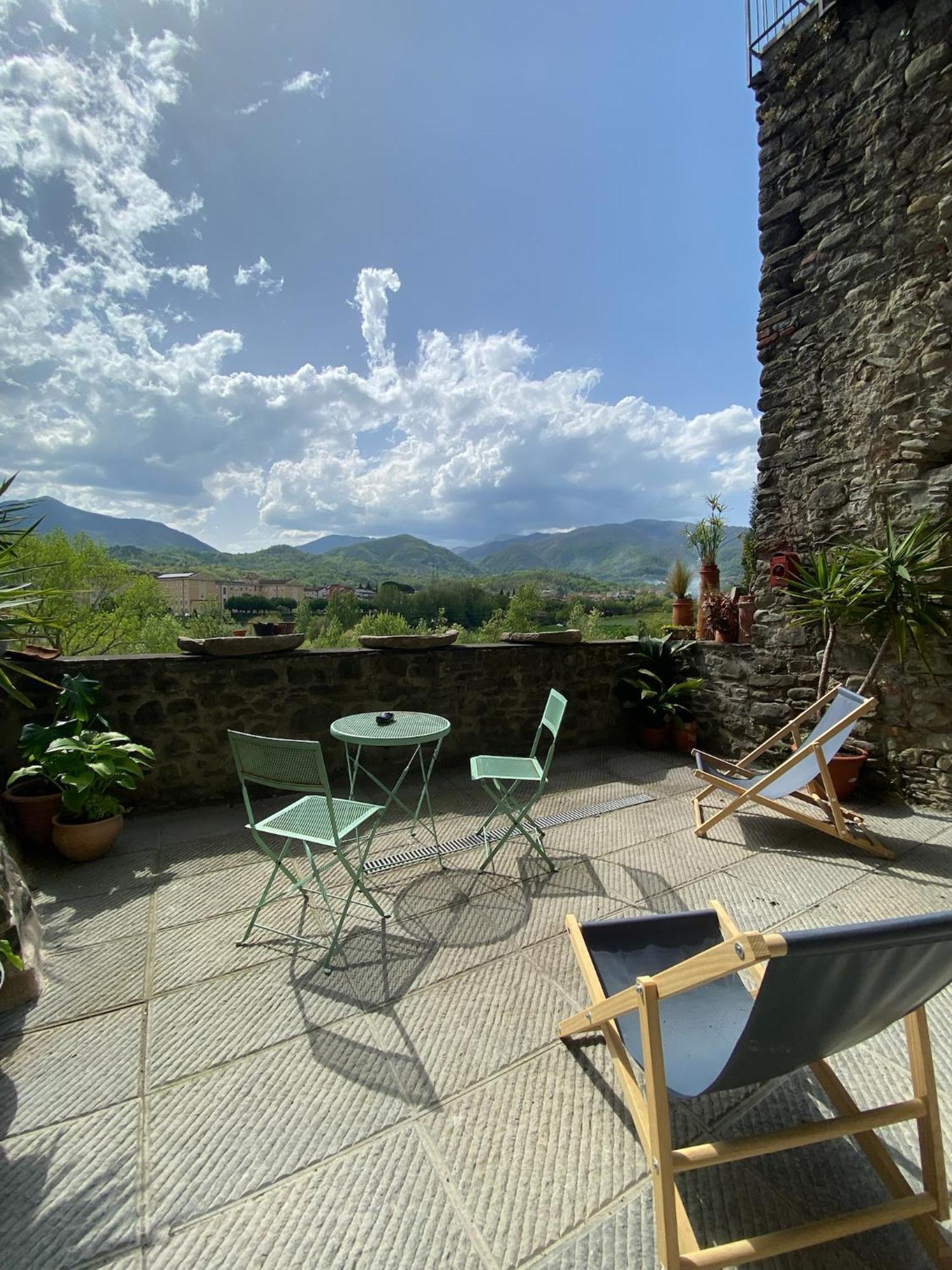 La Casa Medievale Suites E Spa Pontremoli Exterior foto