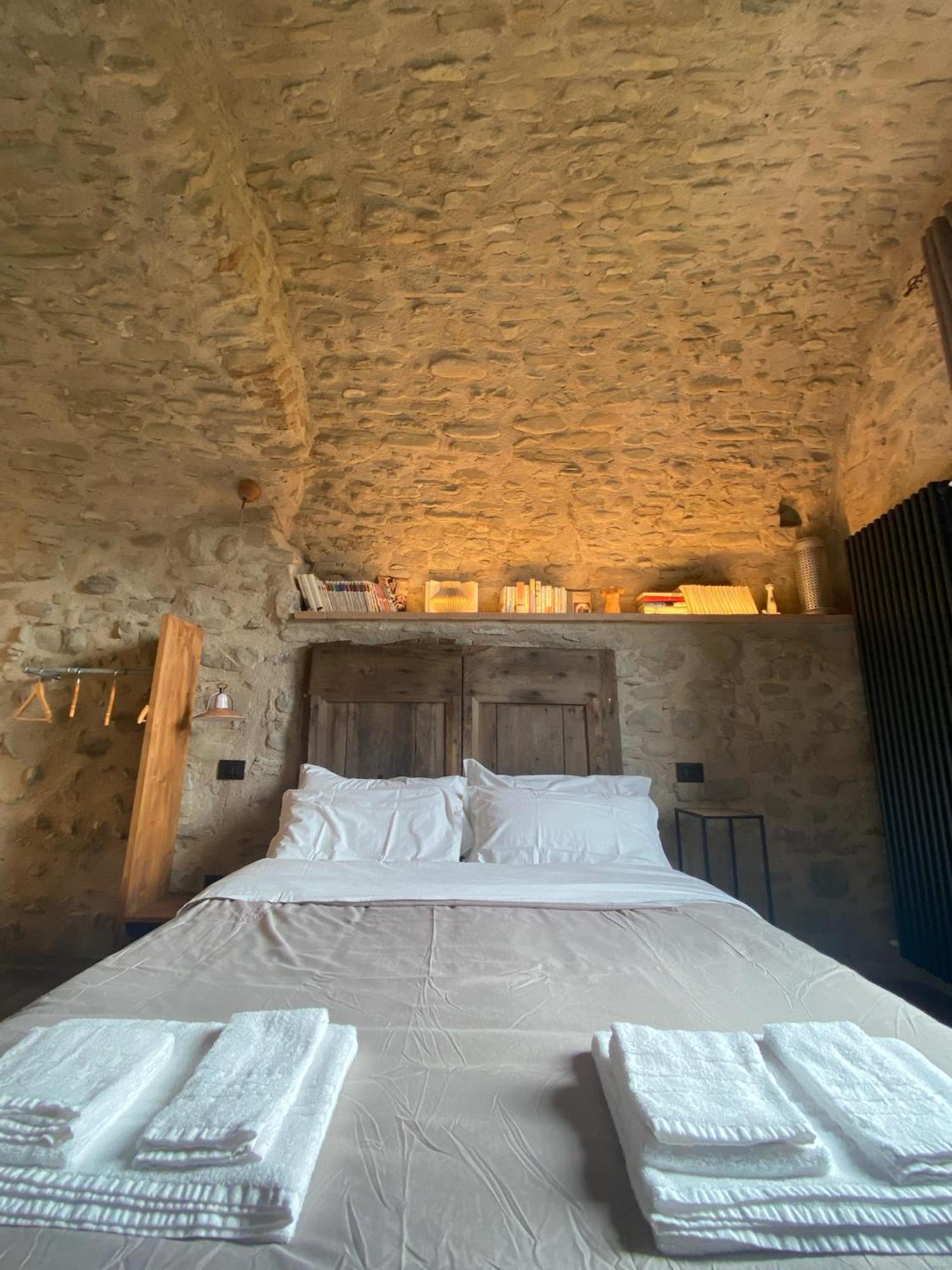 La Casa Medievale Suites E Spa Pontremoli Exterior foto
