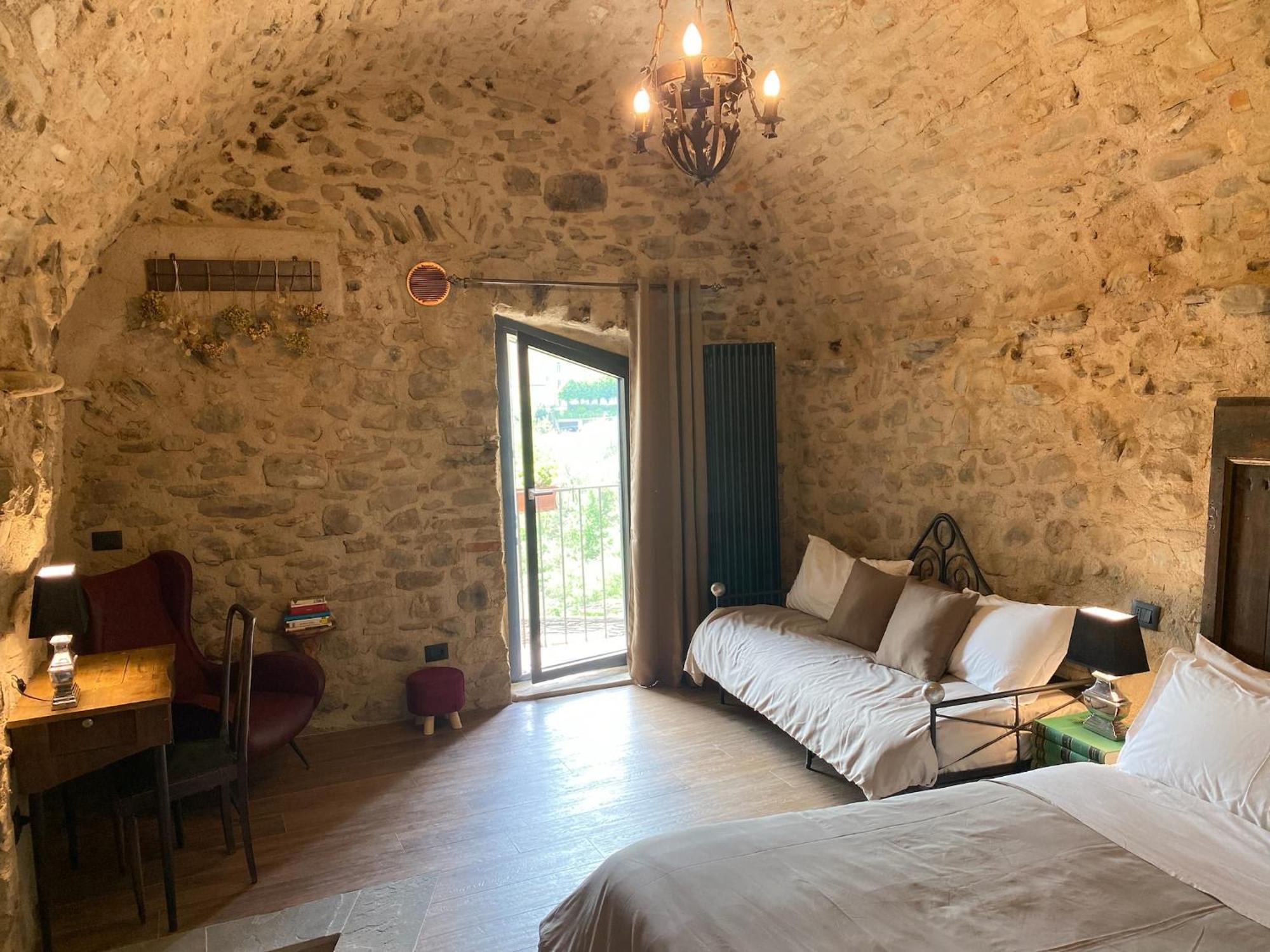 La Casa Medievale Suites E Spa Pontremoli Exterior foto